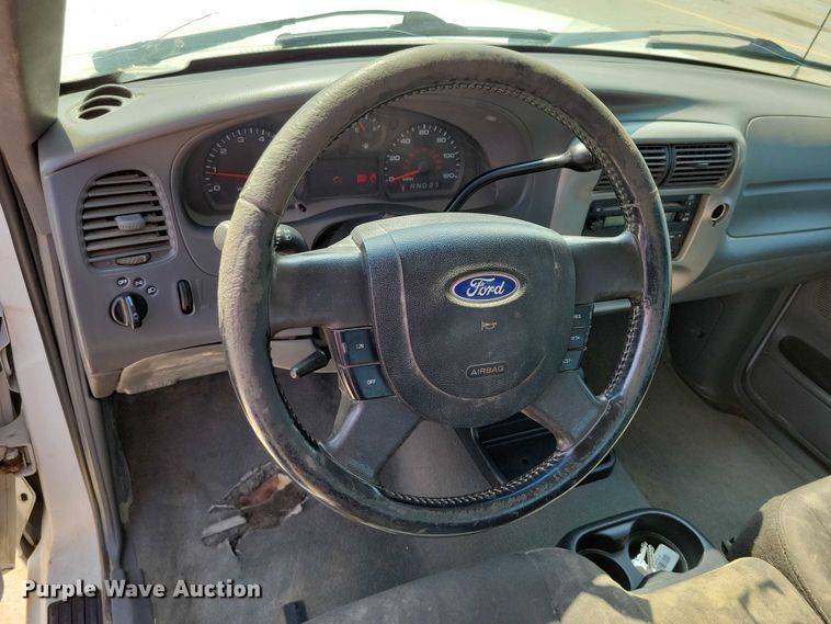 image for item DX7200 2005 Ford Ranger SuperCab pickup truck