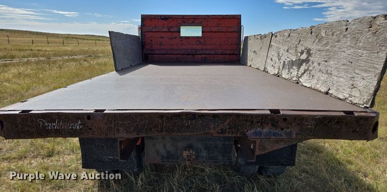 image for item DY1179 1986 Chevrolet C60 dump flatbed truck