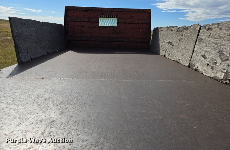 image for item DY1179 1986 Chevrolet C60 dump flatbed truck