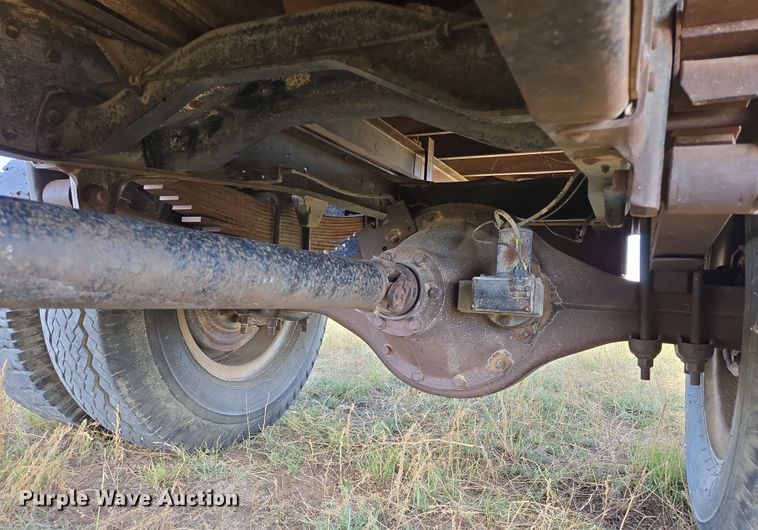 image for item DY1179 1986 Chevrolet C60 dump flatbed truck