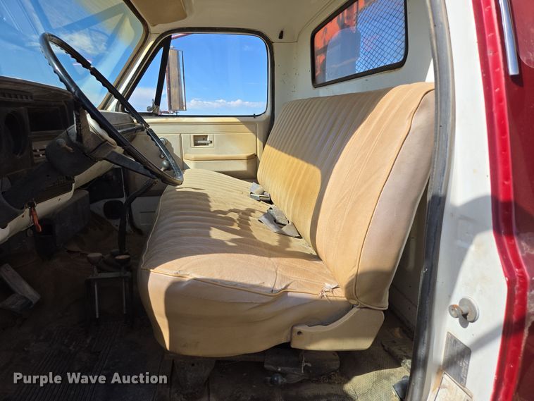 image for item DY1179 1986 Chevrolet C60 dump flatbed truck