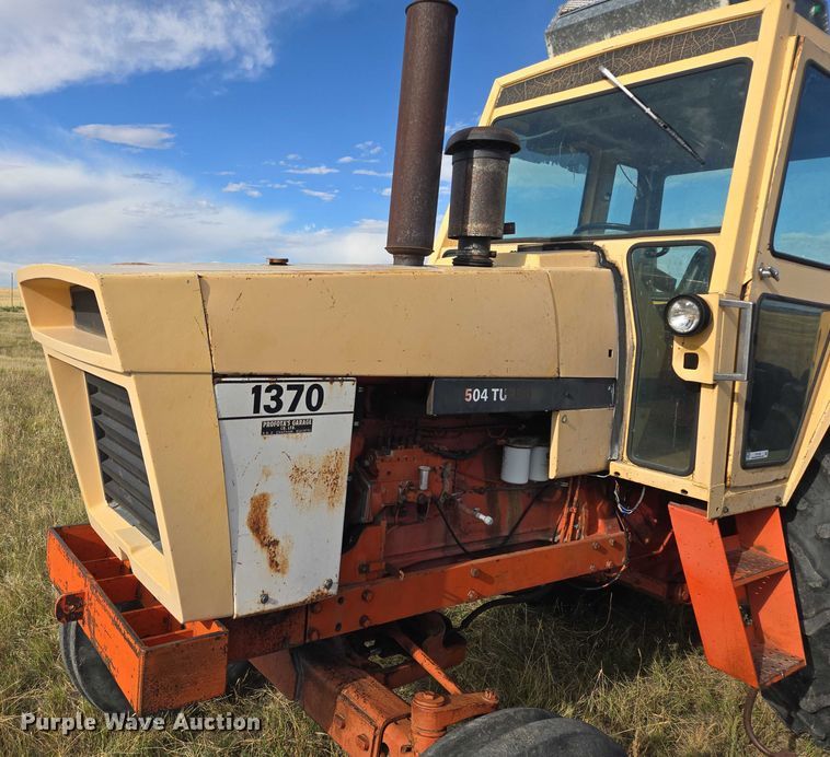 image for item DY1180 1972 Case 1370 tractor