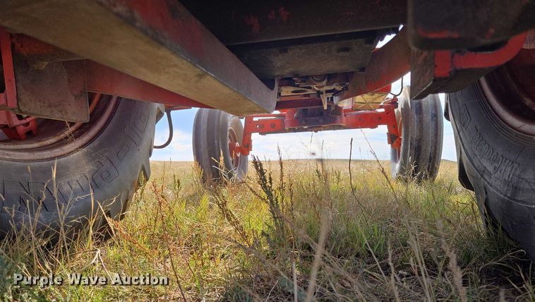 image for item DY1180 1972 Case 1370 tractor
