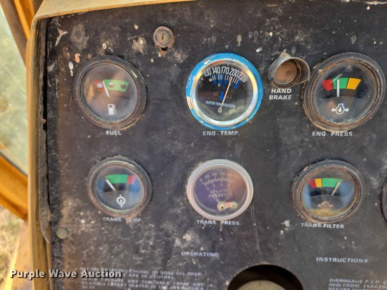 image for item DY1180 1972 Case 1370 tractor