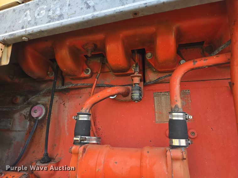 image for item DY1180 1972 Case 1370 tractor