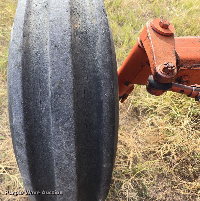 image for item DY1180 1972 Case 1370 tractor
