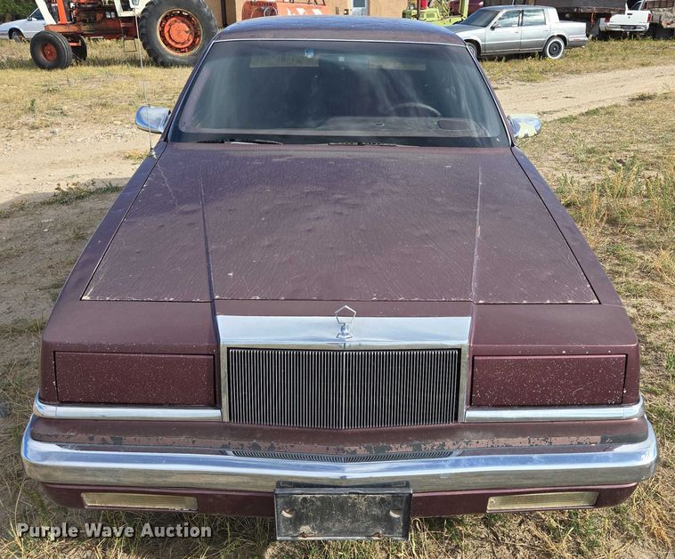 image for item DY1181 1991 Chrysler New Yorker Salon 