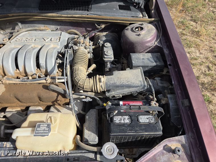 image for item DY1181 1991 Chrysler New Yorker Salon 