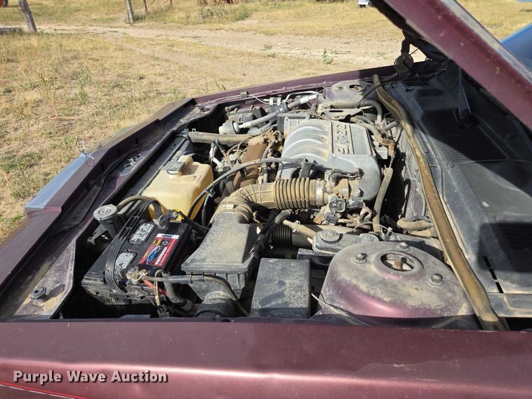 image for item DY1181 1991 Chrysler New Yorker Salon 