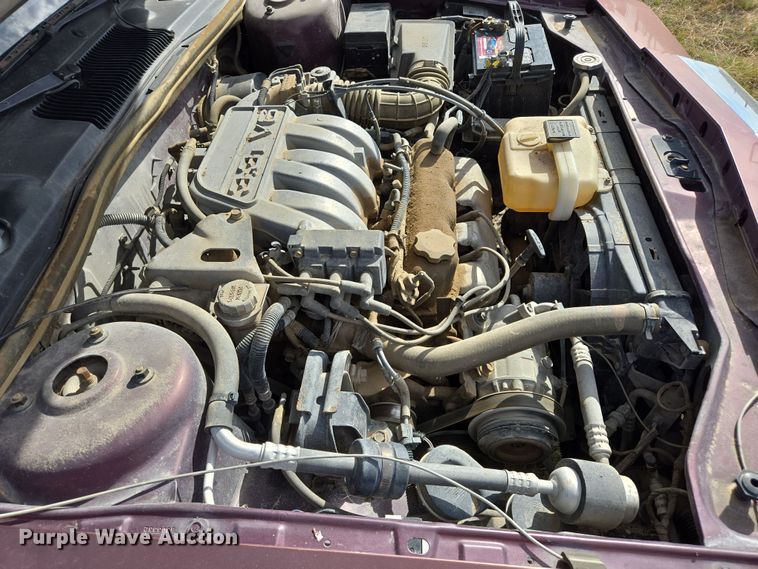 image for item DY1181 1991 Chrysler New Yorker Salon 