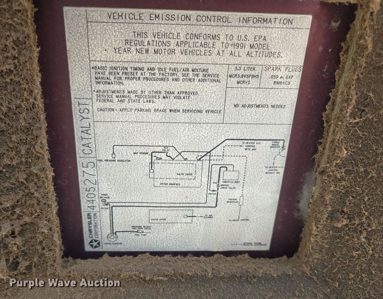 image for item DY1181 1991 Chrysler New Yorker Salon 