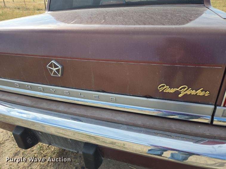 image for item DY1181 1991 Chrysler New Yorker Salon 