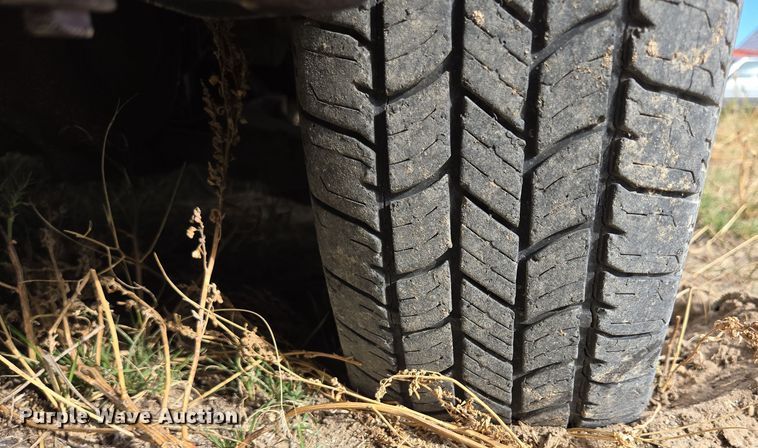 image for item DY1181 1991 Chrysler New Yorker Salon 