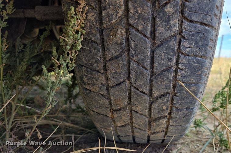 image for item DY1181 1991 Chrysler New Yorker Salon 