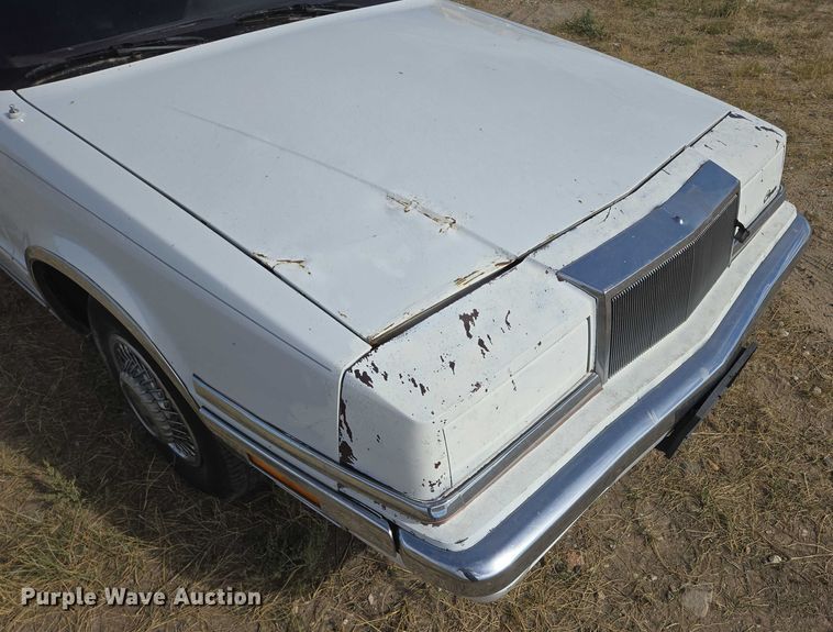 image for item DY1182 1991 Chrysler New Yorker 