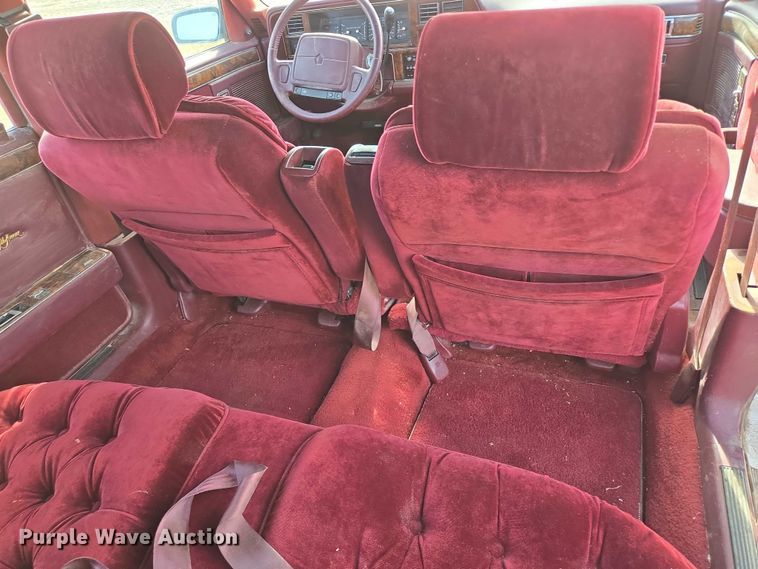 image for item DY1182 1991 Chrysler New Yorker 