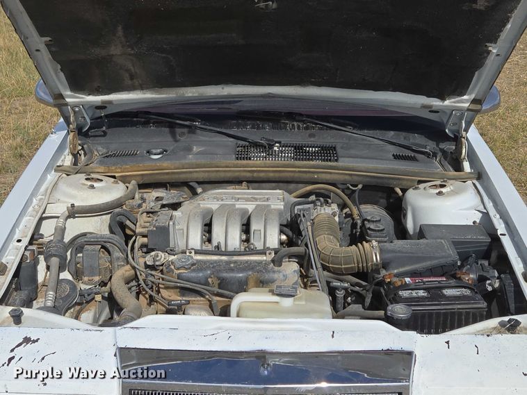 image for item DY1182 1991 Chrysler New Yorker 