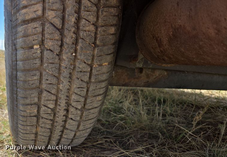 image for item DY1182 1991 Chrysler New Yorker 