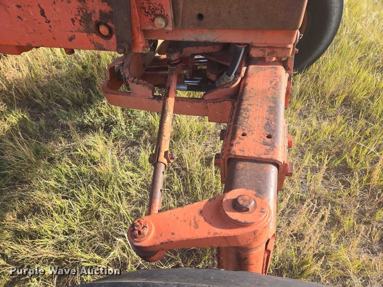 image for item DY1184 1971 Case 1170 tractor