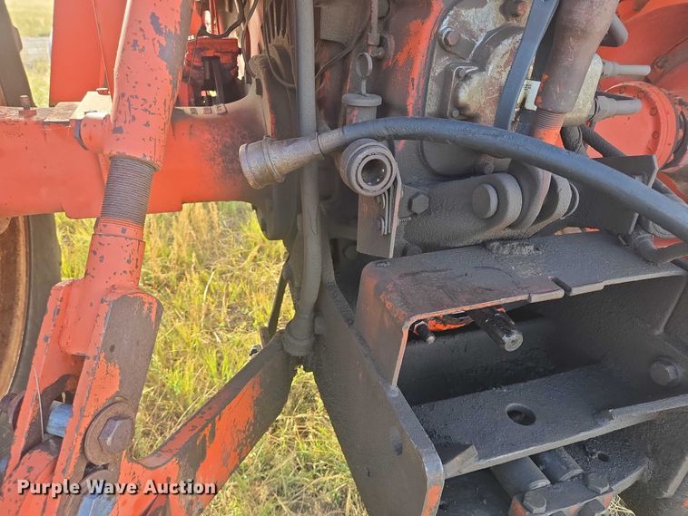 image for item DY1184 1971 Case 1170 tractor