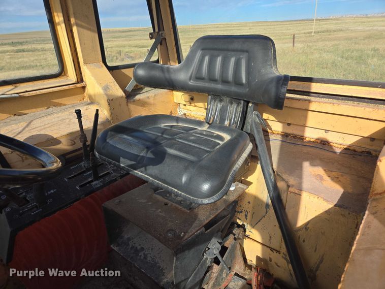 image for item DY1184 1971 Case 1170 tractor