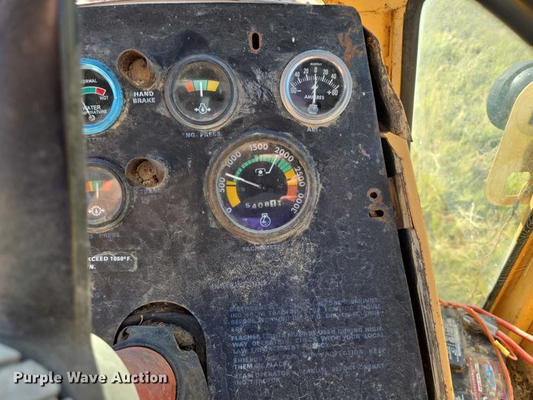 image for item DY1184 1971 Case 1170 tractor