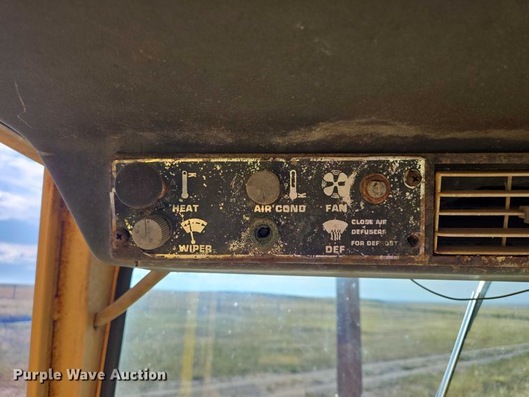 image for item DY1184 1971 Case 1170 tractor