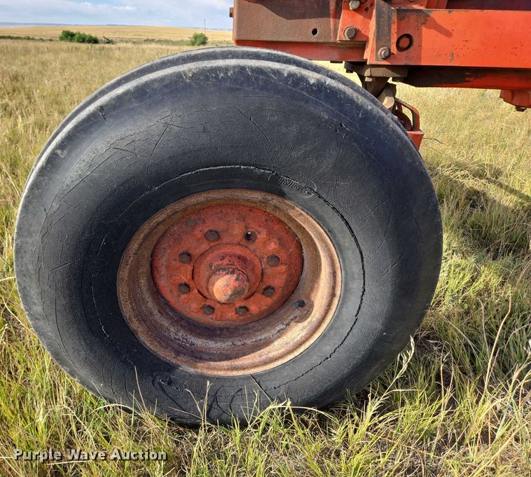 image for item DY1184 1971 Case 1170 tractor