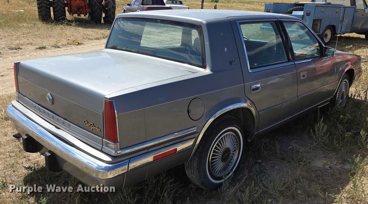 image for item DY1185 1991 Chrysler New Yorker Salon 