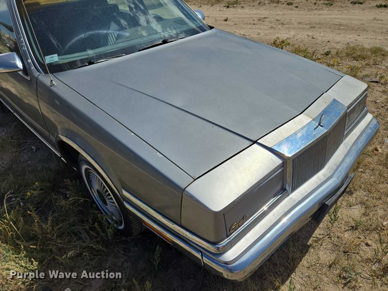 image for item DY1185 1991 Chrysler New Yorker Salon 