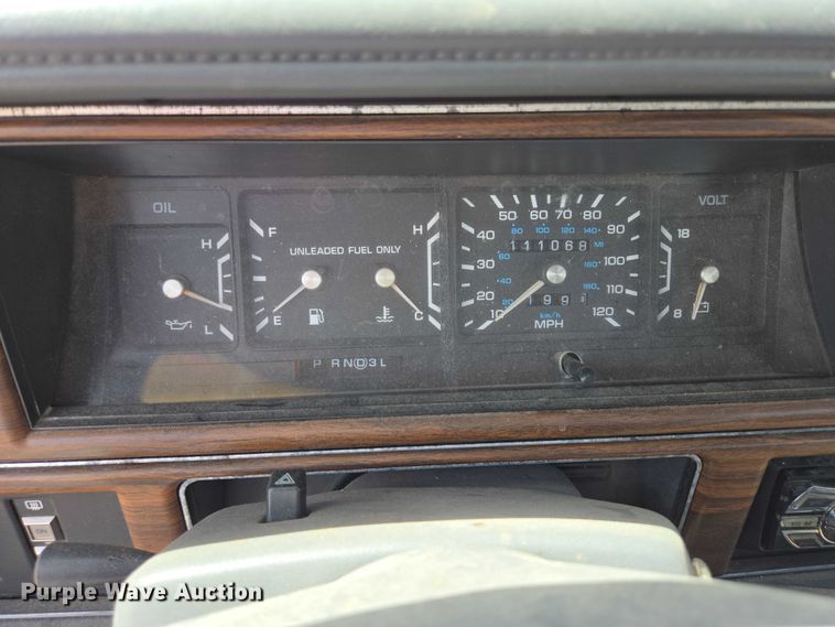 image for item DY1185 1991 Chrysler New Yorker Salon 