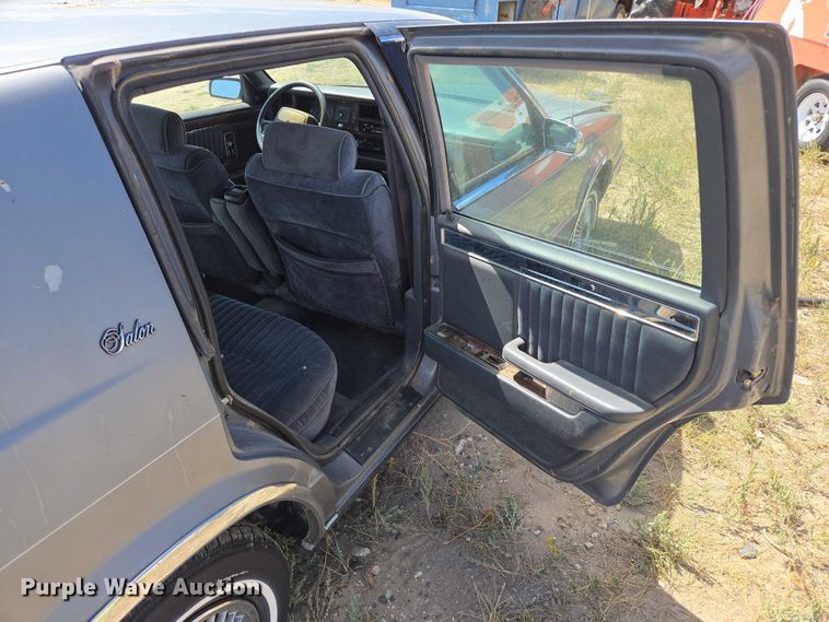 image for item DY1185 1991 Chrysler New Yorker Salon 