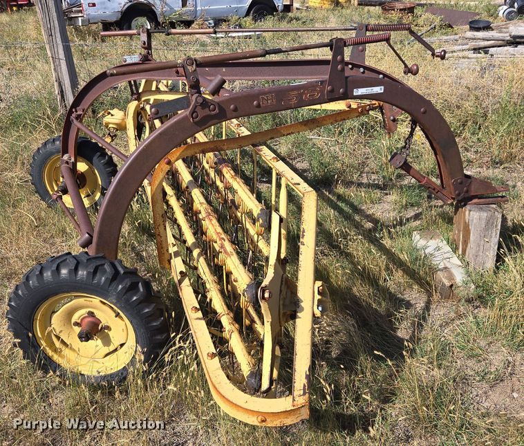 image for item DY1186 New Holland 56 hay rake