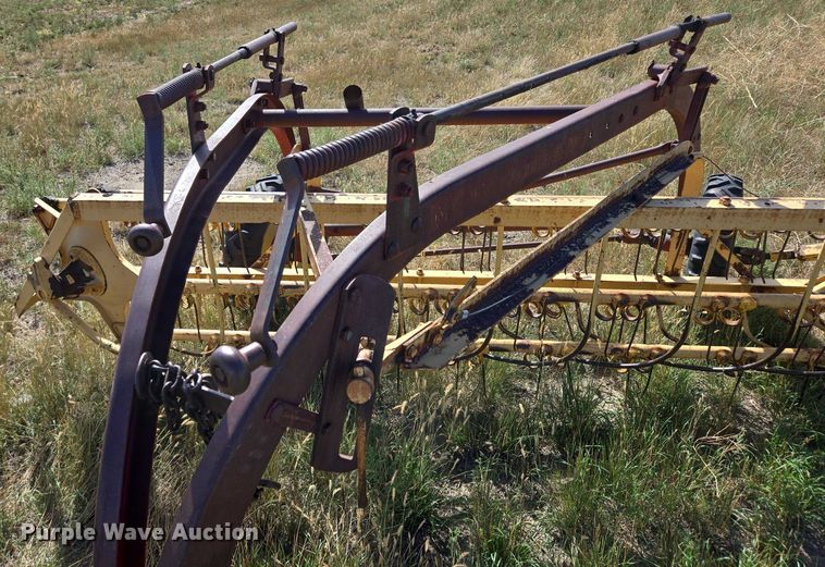 image for item DY1186 New Holland 56 hay rake