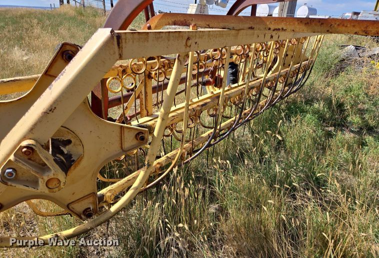 image for item DY1186 New Holland 56 hay rake