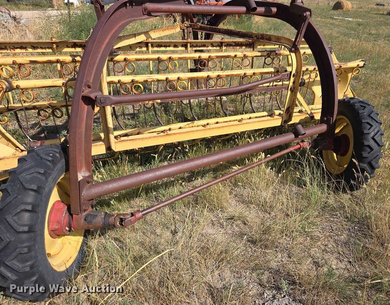 image for item DY1186 New Holland 56 hay rake
