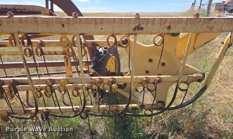image for item DY1186 New Holland 56 hay rake
