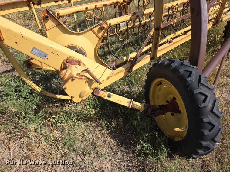 image for item DY1186 New Holland 56 hay rake
