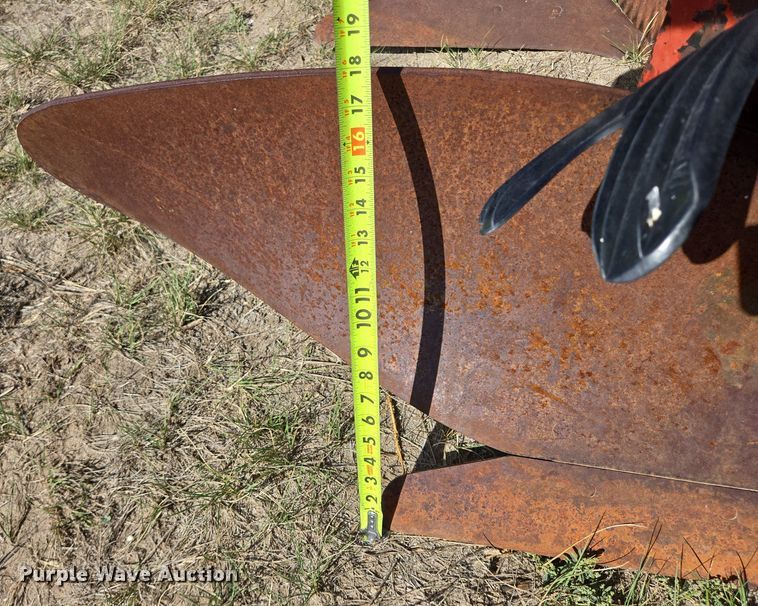 image for item DY1187 International 710 plow