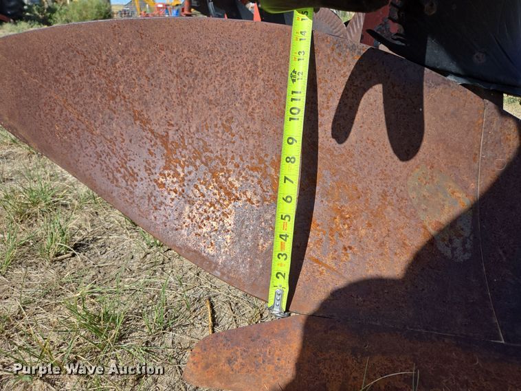 image for item DY1187 International 710 plow