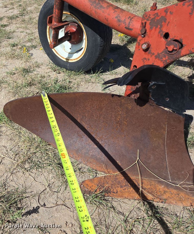 image for item DY1187 International 710 plow