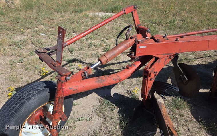 image for item DY1187 International 710 plow