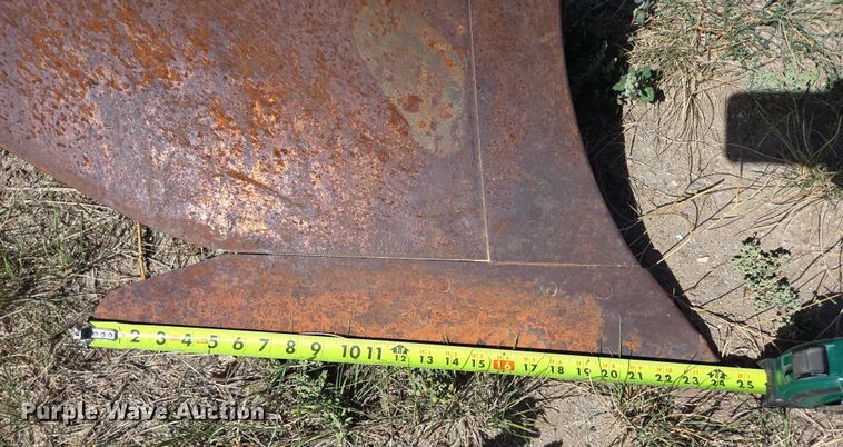 image for item DY1187 International 710 plow