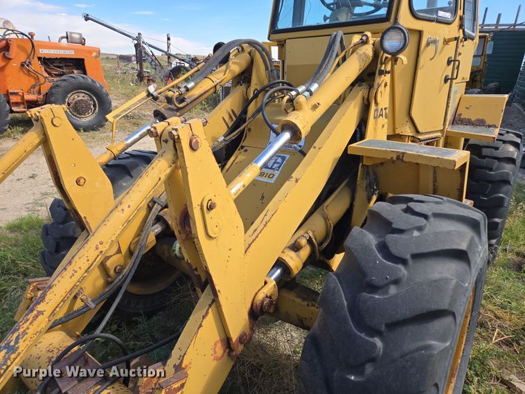 image for item DY1188 1981 Caterpillar 910 wheel loader