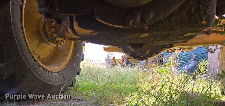 image for item DY1188 1981 Caterpillar 910 wheel loader