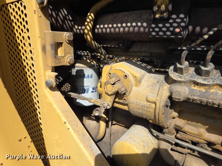 image for item DY1188 1981 Caterpillar 910 wheel loader