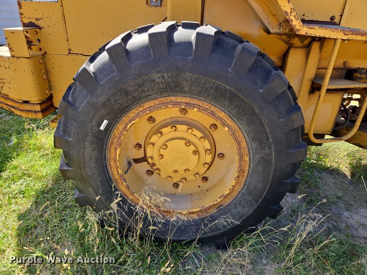 image for item DY1188 1981 Caterpillar 910 wheel loader