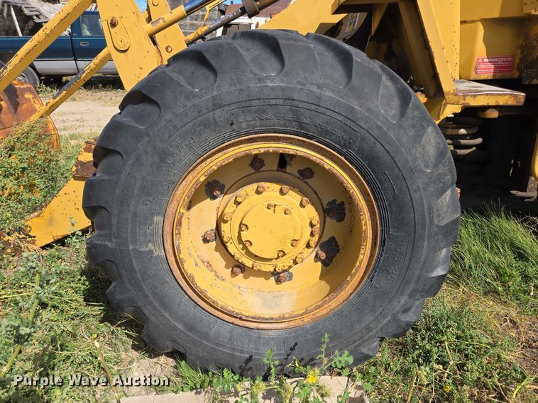 image for item DY1188 1981 Caterpillar 910 wheel loader