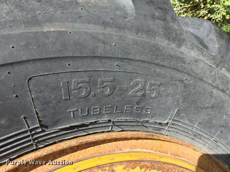 image for item DY1188 1981 Caterpillar 910 wheel loader