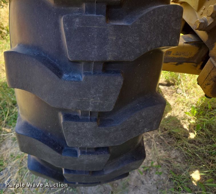 image for item DY1188 1981 Caterpillar 910 wheel loader